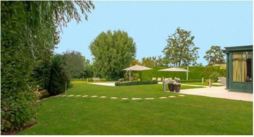 Villa Ani�res