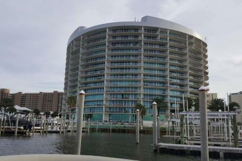 Apartamento Bella Luna 202 - Luxurious Bayfront 3bd/3ba
