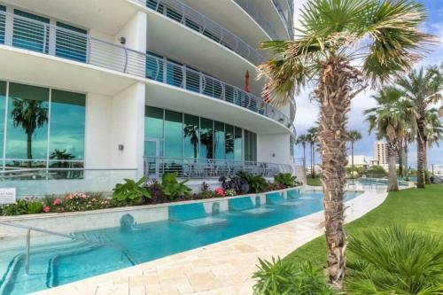 Apartamento Bella Luna 202 - Luxurious Bayfront 3bd/3ba