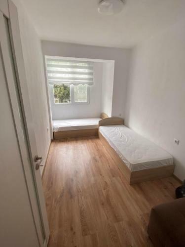 De Lazur Apartments
