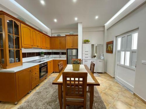 Melina Apartments