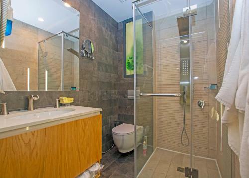 Cartez Hotel