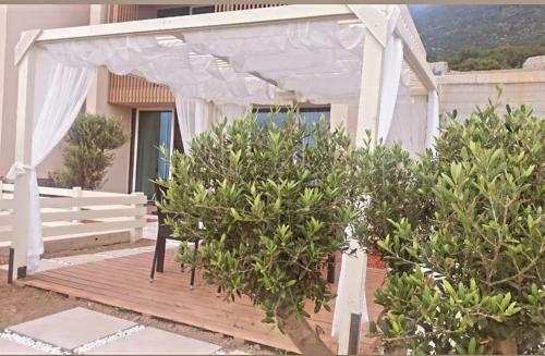 Pristine Apartments At Gc, Palase, Dhermi