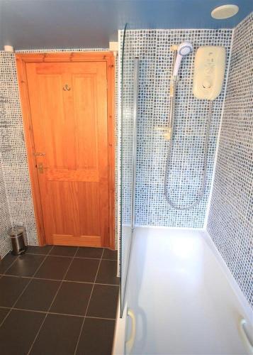 Moonlight Cottage Near Aberdaron 3144