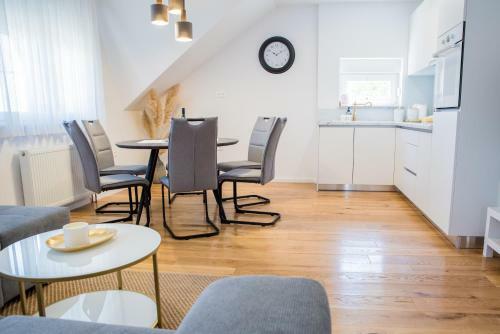 Apartamento La Vivo - Leon I Emili