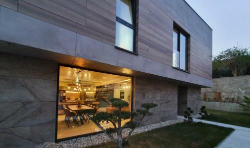 Luxury Villa Lorkia