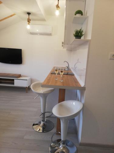 Apartment 3