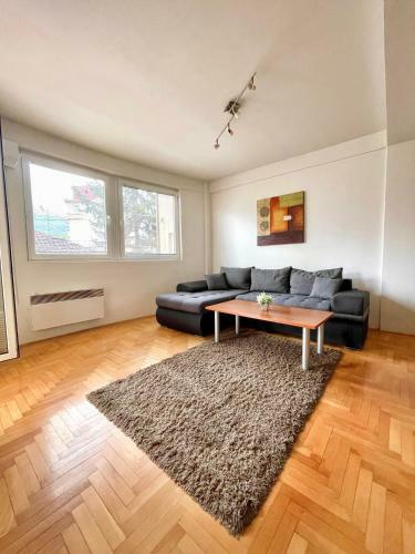 Apartments T&t