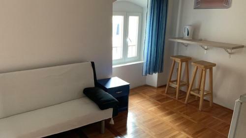 Sunstone Apartments
