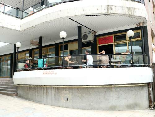 Chillton Hostel