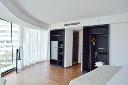 Don Hotel