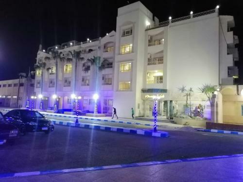 Hotel ??????