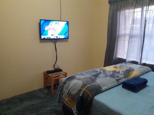 Hostal Cream Guest House