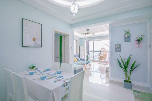 Locals Apartment Place 01