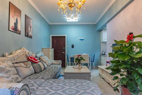Locals Apartment Inn 01