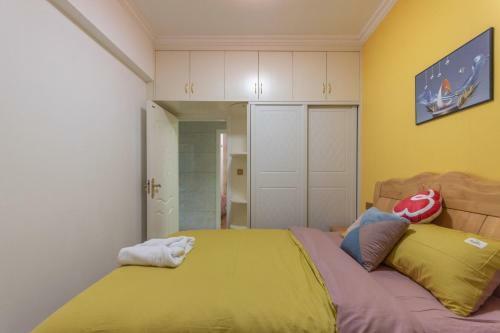 Locals Apartment Inn 16