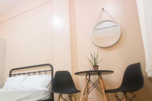 Iloilo Transient Rooms - Budget Room For 2 Pax Unit J