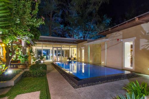 ?sunset Ocean Front Villa