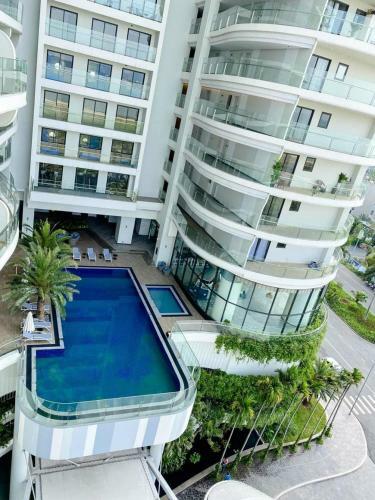Apartamento C?n H? Cetadines 5* View Bi?n H? Long