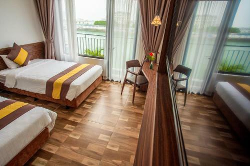 Anson Bay Hotel