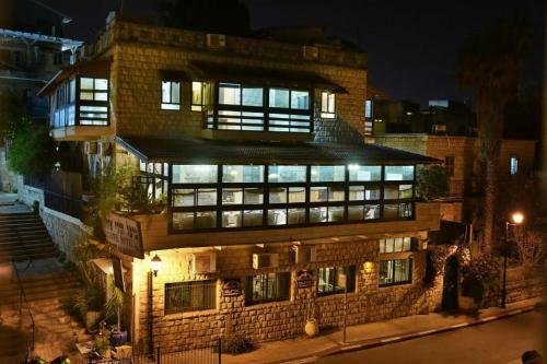 Albergue Carmel Hotel