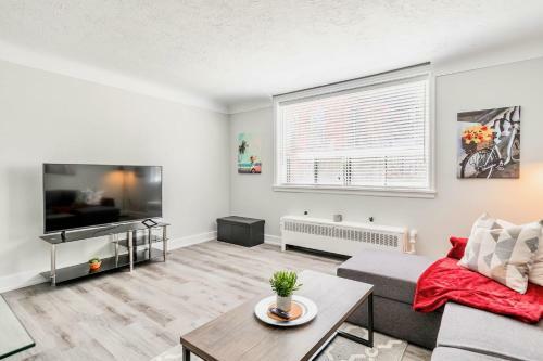 Apartamento Spacious 1br Apt With King Bed And Netflix, Near Downtown!