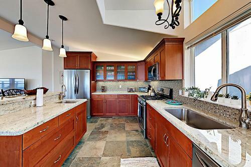 Bodega Bay Oasis
