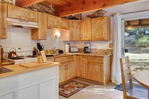 Cali Bear Cabin #2081 By Big Bear Vacations