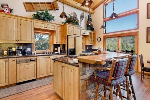 Menlo Manor #2046 By Big Bear Vacations