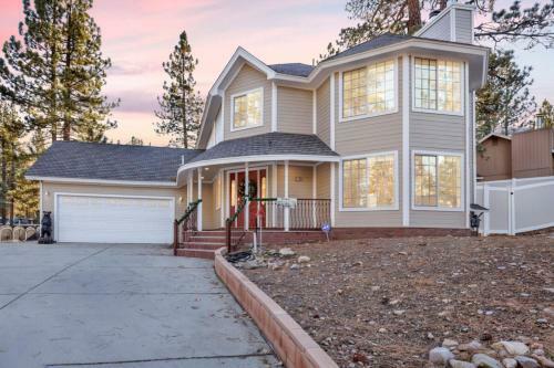 Mockingbird Getaway #2091 By Big Bear Vacations
