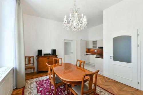 Sukhumi Apart Top