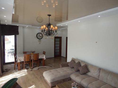 Hostal Private House Bada