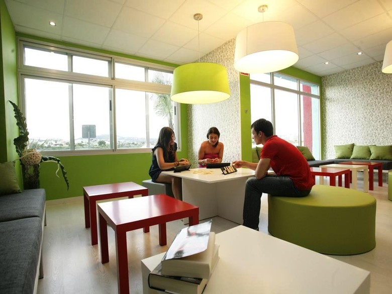 Hostal Youth Hostel 4you