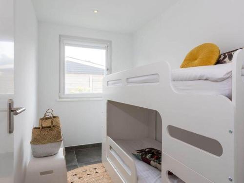 Appealing Holiday Home In Kamperland With Garden