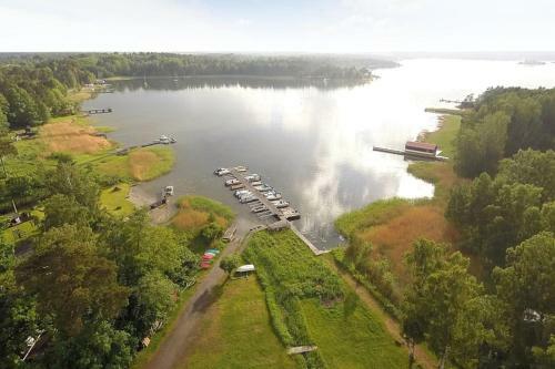 Stockholm Archipelago With Boat And Bikes