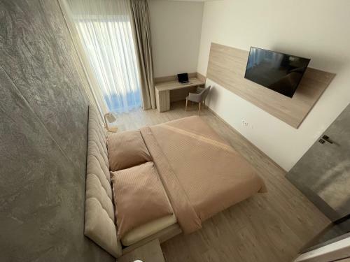 Greenbay Apartment With Free Parking