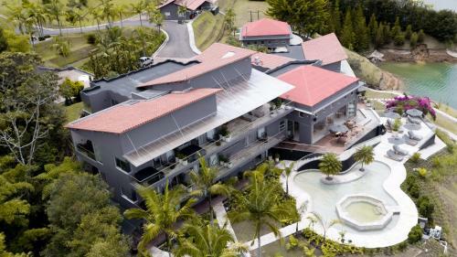 Hotel Tau House