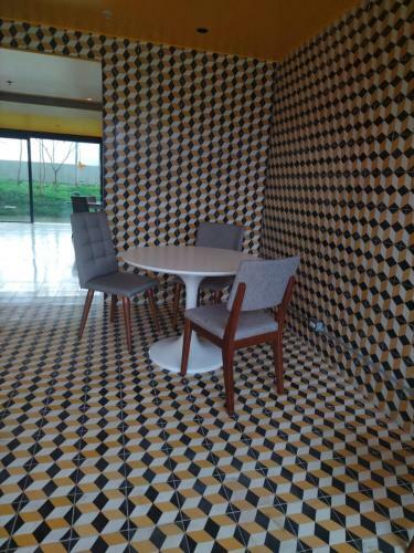 Apartamento Pukis Room 1805