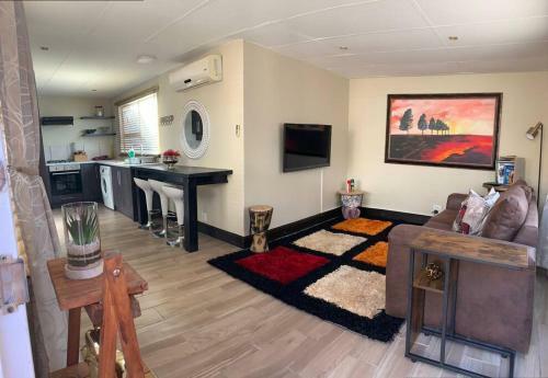 Orange Breeze Self-catering Apartment