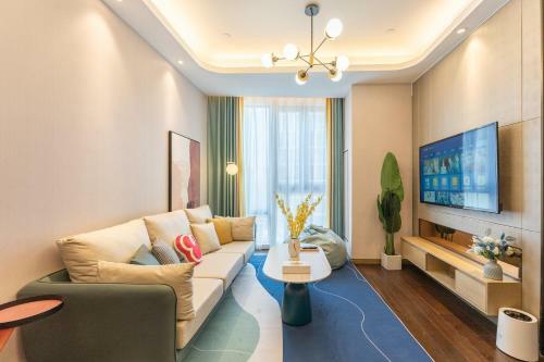 Locals Apartment Place 11