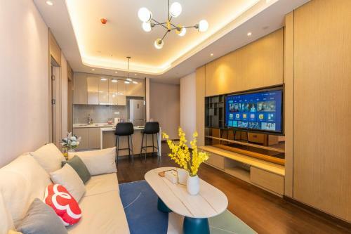 Locals Apartment House 20