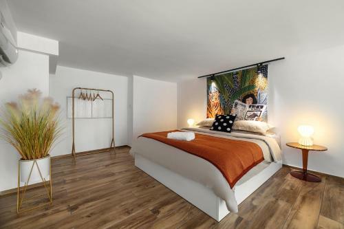 Locals Apartment House 00