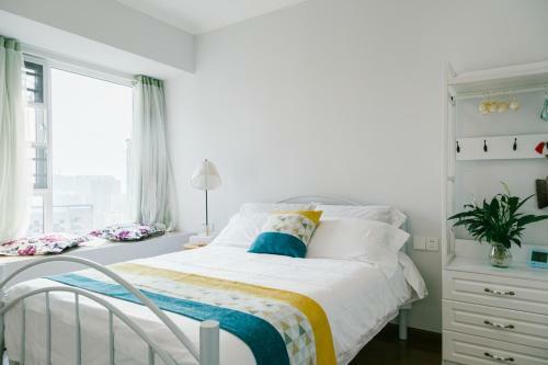 Locals Apartment House 41