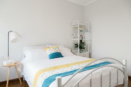 Locals Apartment House 41