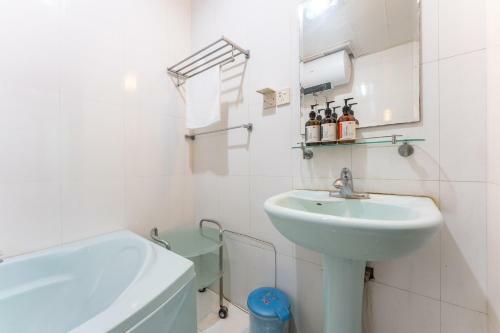 Locals Apartment Inn 22