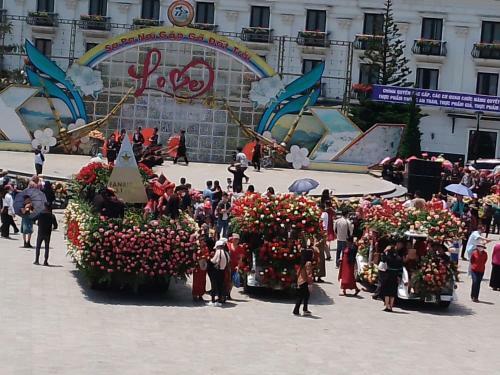 Bed & Breakfast Hoang Long Hotel