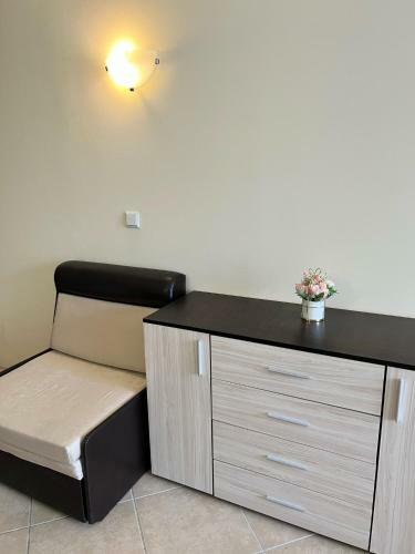 Nice Quiet Apartment In The Town Center With Pool
