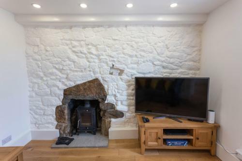 Charming 3 Bedroom Cottage - Praa Sands