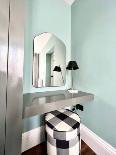 Redland Suites - Apartment 4