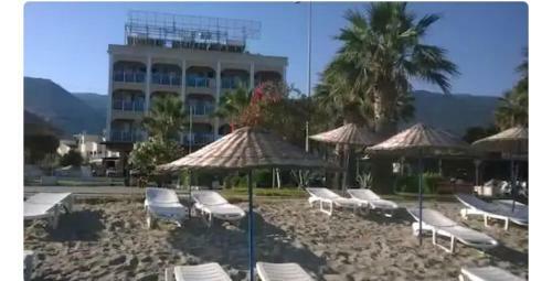 Holiday Hotel
